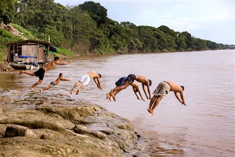 Especial multimedia: Agua Bendita