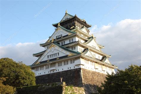 The main tower of Osaka Castle – Stock Editorial Photo © tawintaew #35421045