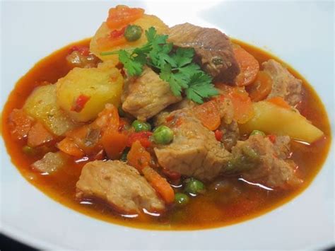 Estofado De Carne De Ternera Con Papas Y Zanahorias Cocina Eficaz