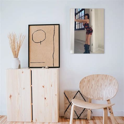 Póster sexy de chicas malas porno The Naked Truth Dildo Man Cave Art Poster pinturas