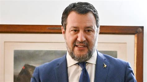 Autonomia Lo Spot Di Salvini A Napoli La Repubblica