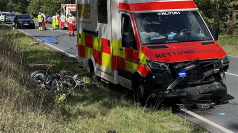 Motorrad Kracht Nahe N Rnberg Frontal In Rettungswagen Fahrer