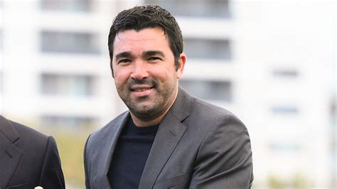 Barcelona Sporting Director Deco Meets With Agent Of La Liga Playmaker