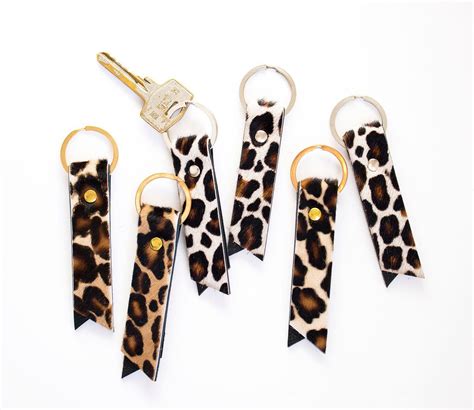 Leopard leder Keyfob Cheetah Lederen sleutelhanger kalf haar | Etsy ...