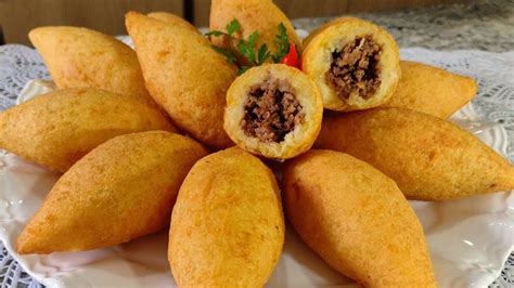 Receita De Bolinho De Mandioca Sem Erro Mesa E Sabor