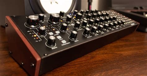 Synthesizing The Thx Deep Note With A Behringer Neutron Synthesizer