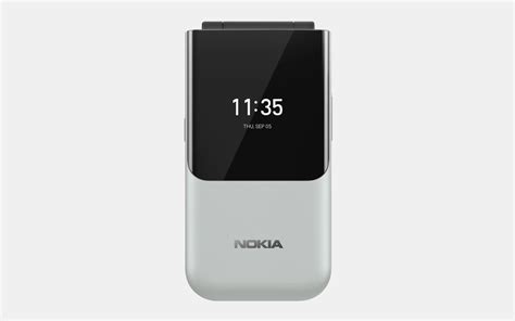 Nokia 2720 V Flip Phone | GearMoose