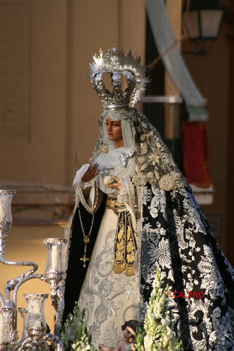 YA HUELE A INCIENSO Y CERA EN LAS CALLES DE CÁDIZ Nuestro Padre Jesús