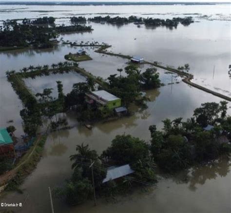 Plus D Un Million De Personnes Bloqu Es Dans Des Inondations