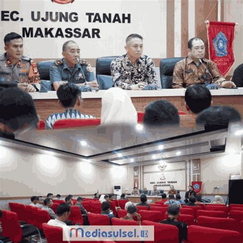 Camat Ujung Tanah Amanda Syahwaldi S STP MM Pimpin Rakor Dan Perkenalan