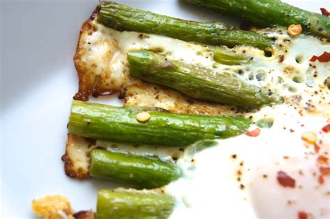 Crispy Fried Eggs + Asparagus | NourishedPeach