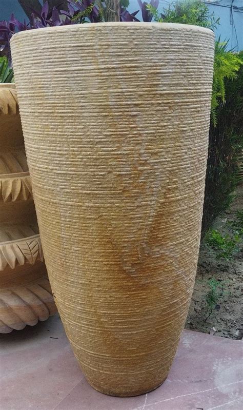 Beige Base 3feet Sandstone Garden Planter Size 3 Feet Height At