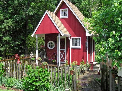 20 Great Garden Shed Ideas Garden Sheds And Potting Benches Youll