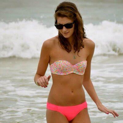 Hot Sexy Peyton Walker Bikini Pics