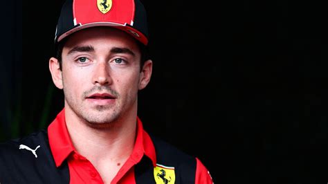 F Cest La Crise Chez Ferrari Leclerc Met Les Choses Au Point