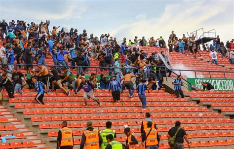 Nuevo Episodio De Violencia En El Fútbol Mexicano Foto 20 De 28