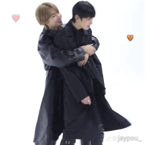 Pin By Cantaloupe On Enhypen Cute Gay Couples Cute Gay Kpop Couples