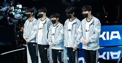 Lck 힘의 차이 보여준 디플러스 기아 3연승으로 단독 선두 질주종합