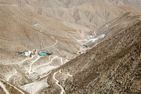 Al Menos Obreros Muertos Deja Incendio En Mina De Oro En Per