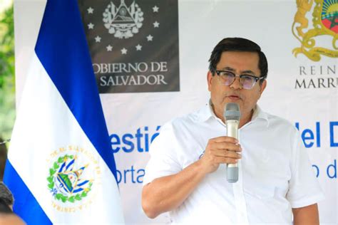 Plan Trifinio Vicepresidente Ulloa Junto Al Encargado De Negocios Del