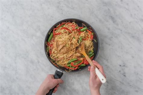 Peanut Satay Noodle Stir Fry Recipe Hellofresh