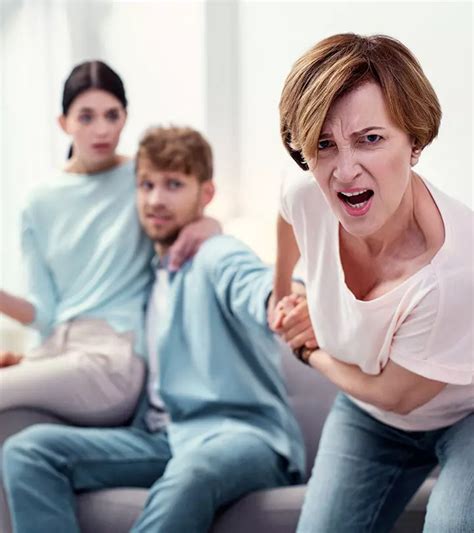 13 Signs Of A Toxic Mother In Law And How To Deal With Them