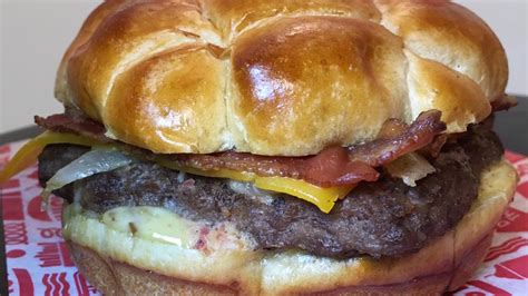 25 Best Fast Food Burgers | Top Chains Ranked | List Monster