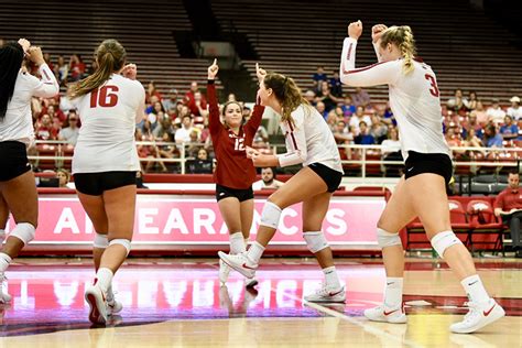 Volleyball Earns Second Sweep in a Week | Arkansas Razorbacks