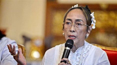 Pindah Agama Sukmawati Soekarnoputri Ngaku Cara Sembahyang Hindu Lebih