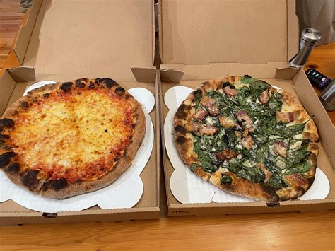 OMG Union Loafers Pizza is So Good : r/StLouis