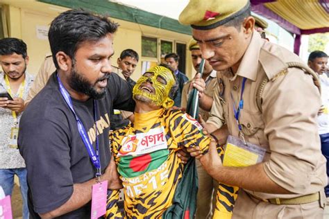 Tiger Roby Bangladesh Cricket Team S Super Fan Tiger Roby Allegedly