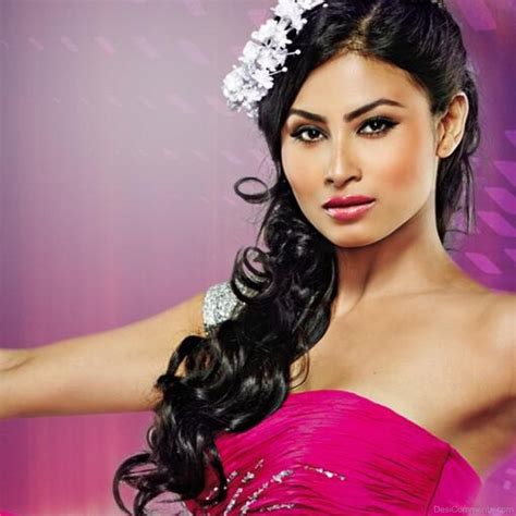 Mouni Roy In Dark Pink Dress - Desi Comments