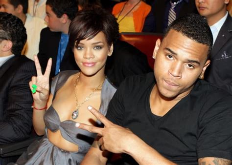 Rihanna Sends Her Sensual Pictures To Chris Brown