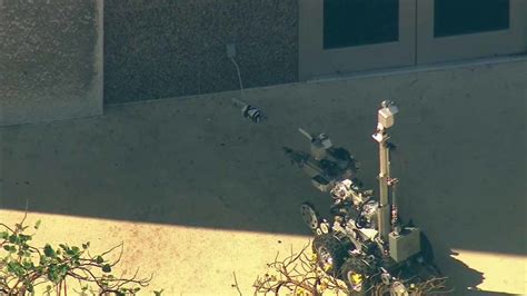 Suspicious Device Stuck To Wall Of Downtown Los Angeles Courthouse