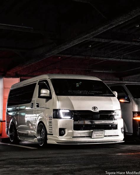 Toyota Hiace Modified