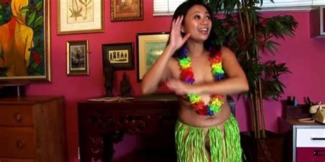Horny Hawaiian MILF Loves To Hula Dance And Fuck Her Pussy Lucky Starr Tnaflix