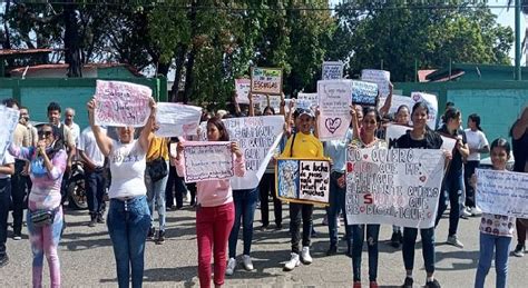 Docentes De Fe Y Alegr A En Valencia Y Monagas Salieron A Las Calles A