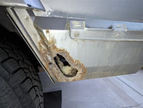 Rear quarter panel rust : r/CherokeeXJ