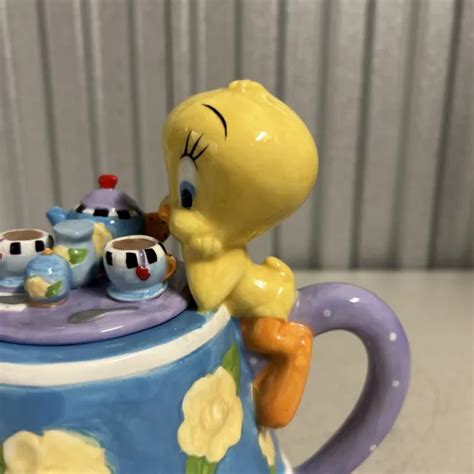 VINTAGE 1999 TWEETY Bird Ceramic Teapot Warner Brothers Looney Tunes