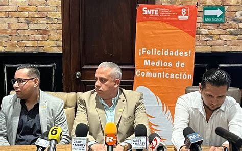 Anuncia la 8ta Sección del SNTE incremento salarial a docentes El