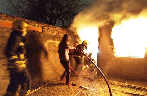 Concepción Del Uruguay Humilde Vivienda Sufrió Pérdidas Totales Tras Un Incendio Genesis24net