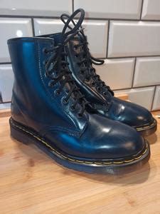 Jak Wam Sie Podobaja Te Ciemno Niebieskie Buty DrMartens Zapytaj