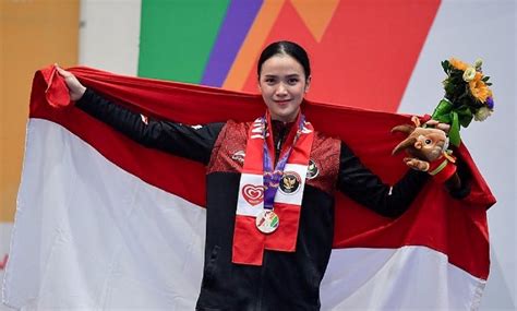 Opening Ceremony Asian Games Hernanda Zulfi Dan Nandhira