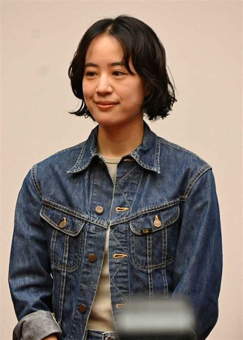 Nhk「ドラマ10『燕は戻ってこない』試写会・出演者会見」に出席した石橋静河（撮影・小渕 日向子） ― スポニチ Sponichi Annex 芸能