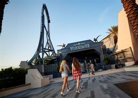 Jurassic World Velocicoaster La Montaña Rusa Más Esperada Y Feroz Abre En Universal Orlando