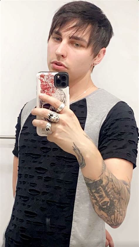 Colby Brock Mirror Selfie In Colby Brock Colby Brock Snapchat