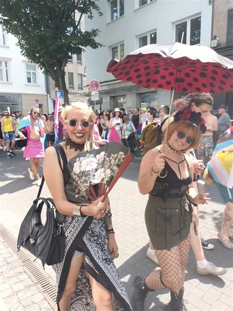 Desfile Gay En Colonia Un Momento Para La Libertad Y Felicidad LAPALABRABIERTA