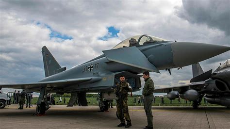 Berlin stellt klar Kampfjets für Ukraine derzeit kein Thema krone at