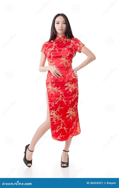 Cheongsam Tradizionale Del Vestito Cinese Dalla Donna Immagine Stock