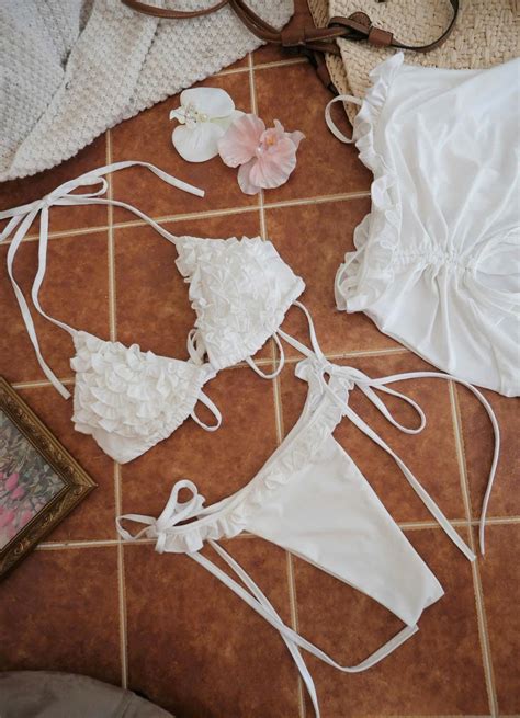 P180 Set bikini 3 món tam giác áo cổ yếm nhún bèo xếp tầng mix mini shirt thắt nơ tôn dáng cho